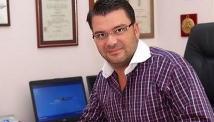 Иван от „Сблъсък" сложи очила Иван от „Сблъсък" сложи очила