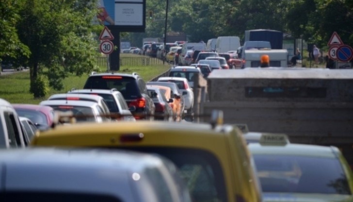 Прибиращите се към София да планират пътуването си, очаква се засилен трафик Прибиращите се към София да планират пътуването си, очаква се засилен трафик