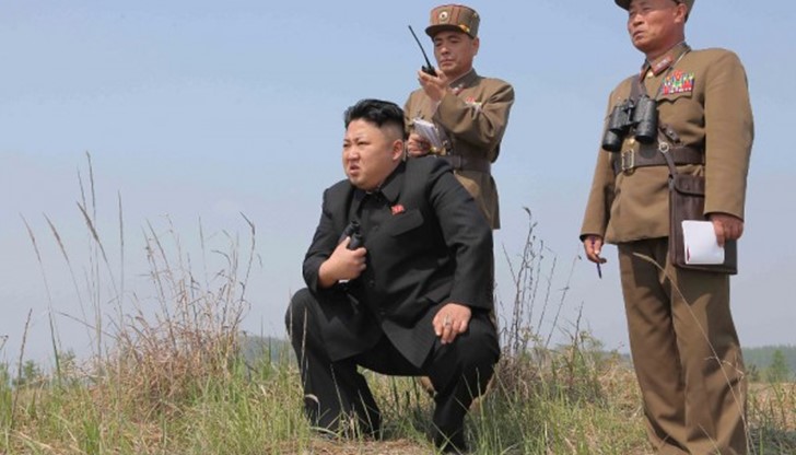 Ким Чен Ун подобрява ядрените оръжия на Северна Корея