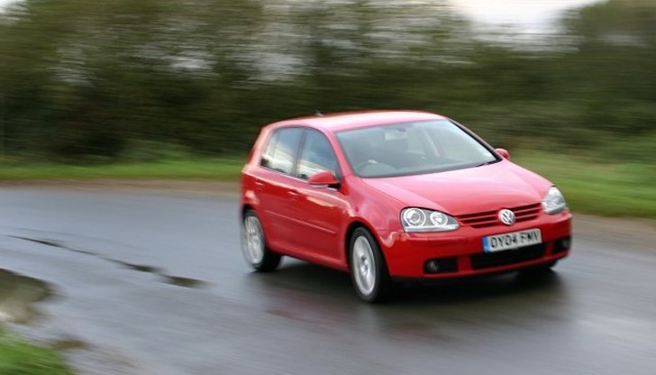 Дизеловите коли по българските пътища изхвърлят средно между 5 и 10 пъти повече отровни газове Дизеловите коли по българските пътища изхвърлят средно между 5 и 10 пъти повече отровни газове