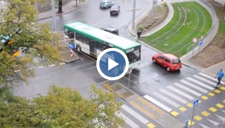 Това става ясно от видео, качено във Фейсбук