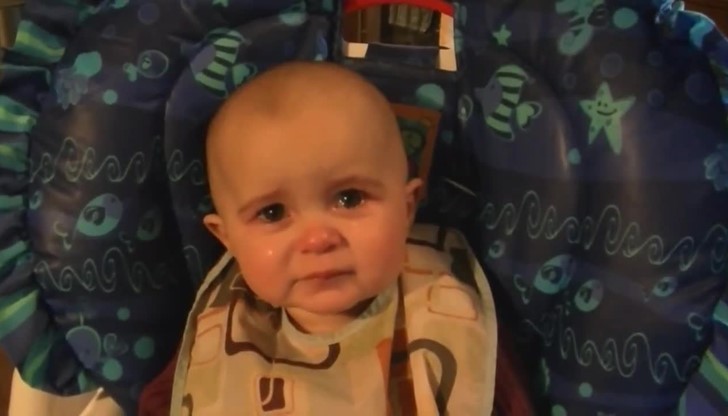 Бабата на момиченцето "изкромила" стените на дома си / снимката е илюстративна