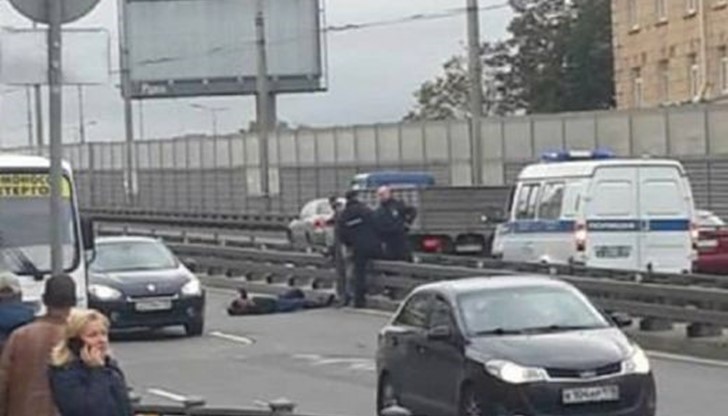 Водач на маршрутка в града изхвърчал от мястото си в движение и пострадал сериозно