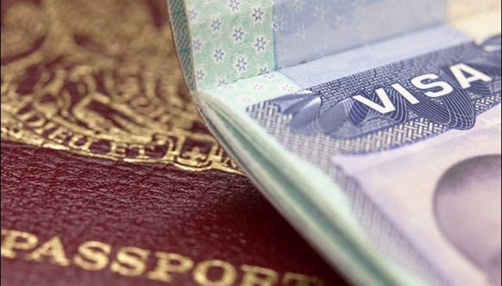 Водят се диалози в Европарламента за премахването на визите за българи и румънци за САЩ и Канада
