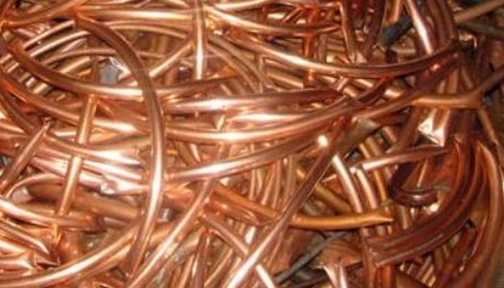 Тримата известни на правоохранителните органи, съобщават още от ОД на МВР