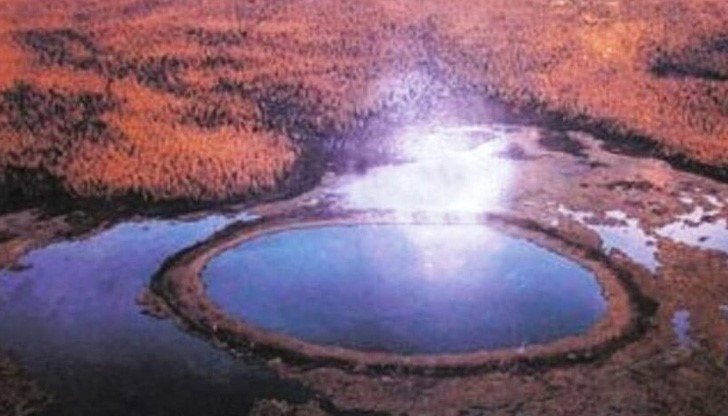 Кой е оставил странните полусфери в тази пустош – древни цивилизации или извънземни? Кой е оставил странните полусфери в тази пустош – древни цивилизации или извънземни?