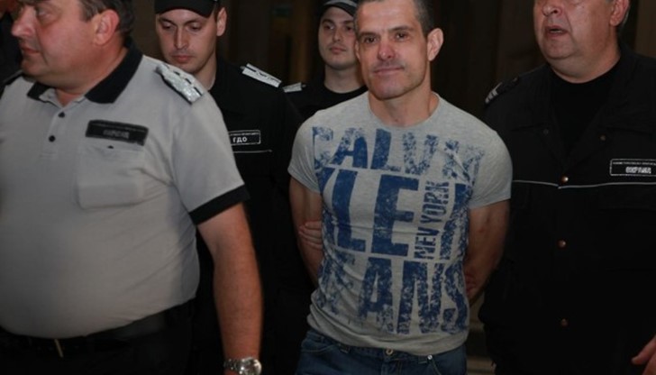 Покрил се заради заплаха за живота му Покрил се заради заплаха за живота му