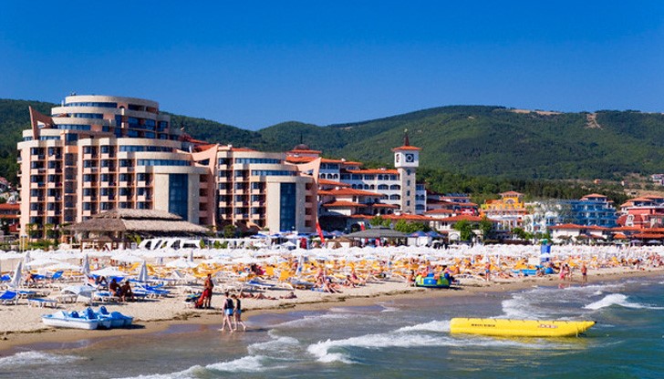 От министерството се надяват, че ще успеят да компенсират отлива на руски туристи От министерството се надяват, че ще успеят да компенсират отлива на руски туристи