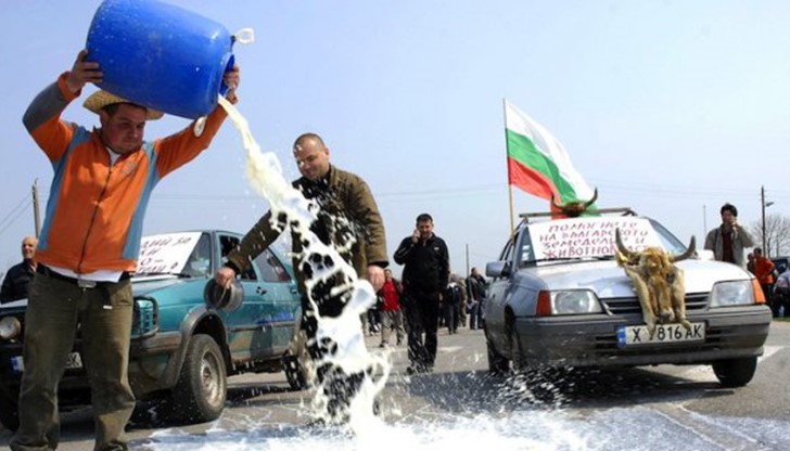 В агросектора най-засегнати се оказват млекопроизводителите В агросектора най-засегнати се оказват млекопроизводителите