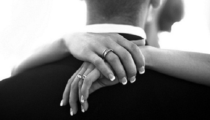 Подсъдимите са пет момичета и едно момче, ученици в 7 и 9 клас Подсъдимите са пет момичета и едно момче, ученици в 7 и 9 клас