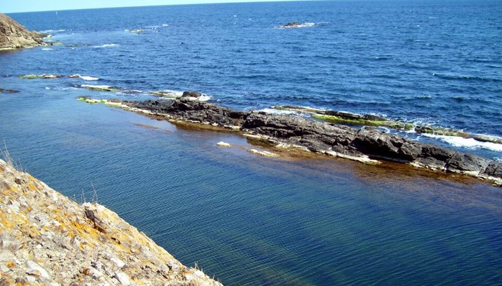 Това е древен морски град, с богата история и култура, а днес популярен морски курорт