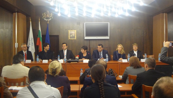 По време на събитието бяха обсъдени теми свързани с интереса от двустранното сътрудничество между България и Молдова