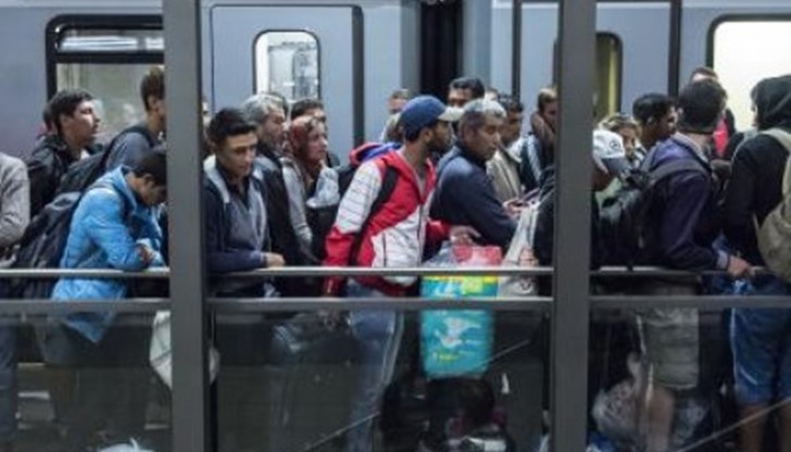 Австрия с остра реакция на информацията, че Германия няма да приема повече влакове с бежанци