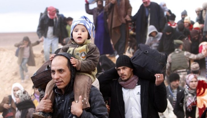 САЩ ще приемат повече бежанци от целия свят в следващите две години, обеща държавният секретар Джон Кери САЩ ще приемат повече бежанци от целия свят в следващите две години, обеща държавният секретар Джон Кери