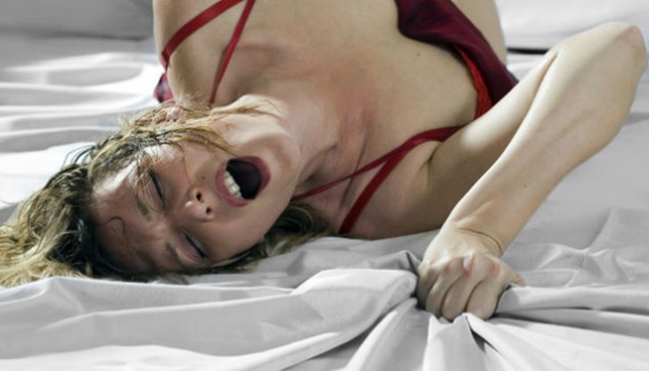 Да, жените симулират оргазъм, но определено не всеки път