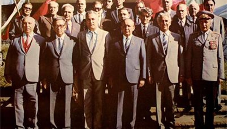 Не са малко и тези, които се адаптират и развиват успешен бизнес