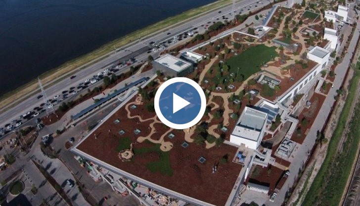 Зукърбърк разведе потребителите на социалната мрежа на видео обиколка в офиса