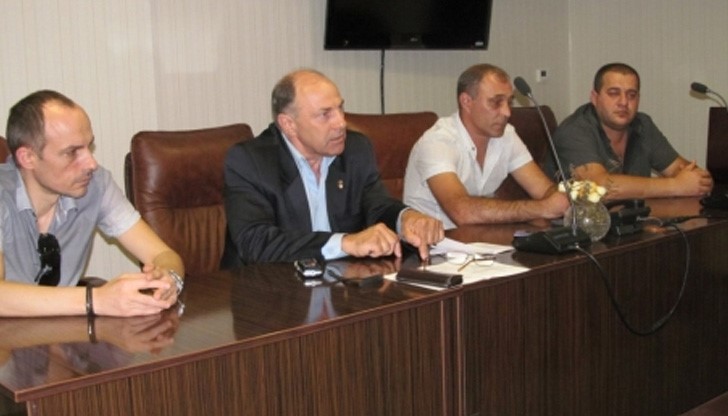 Бившият кмет и зам.-кмет на Русе Володя Попов отново влиза в борбата за поста Бившият кмет и зам.-кмет на Русе Володя Попов отново влиза в борбата за поста