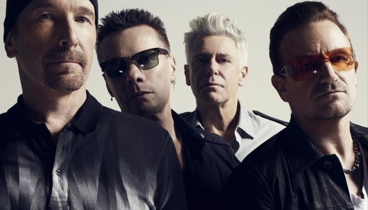 Оказало се, че мъжът е бил пуснат да влезе в залата с оръжие Оказало се, че мъжът е бил пуснат да влезе в залата с оръжие