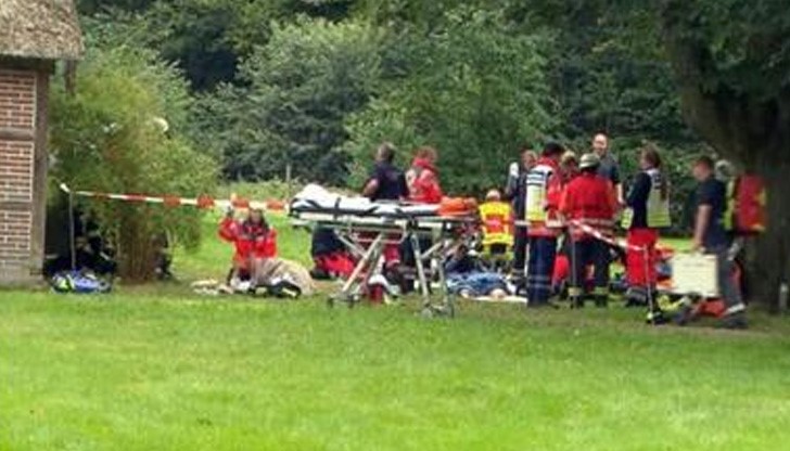 Докато изтрезнеят и си спомнят развоя на събитията, полицията е завела наказателна процедура срещу тях