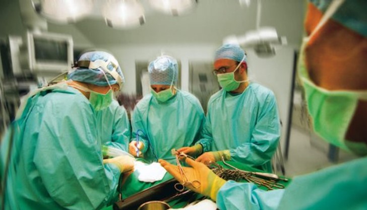 Тя, по думите ѝ, не получила помощ от канадските лекари