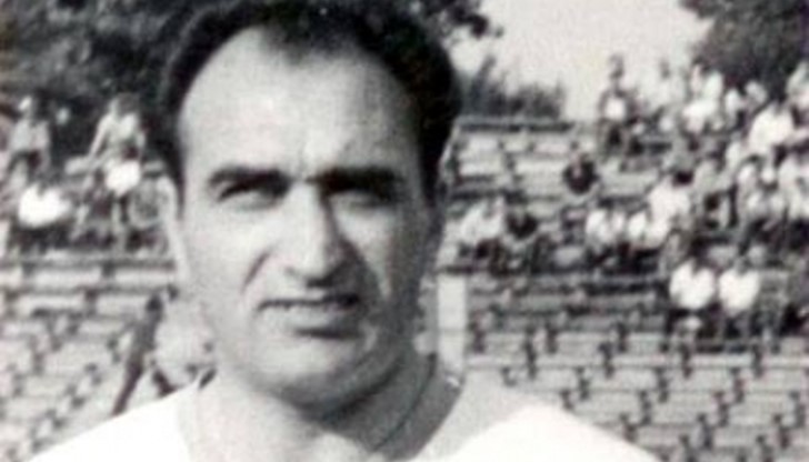 На 87-годишна възраст почина една от легендите на русенския футбол Атанас Цанов - Тасо