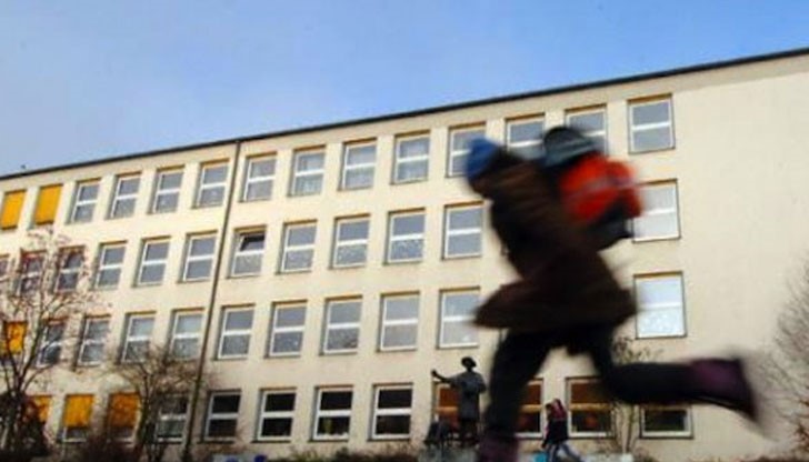 Предвидена е глоба за родителите Предвидена е глоба за родителите