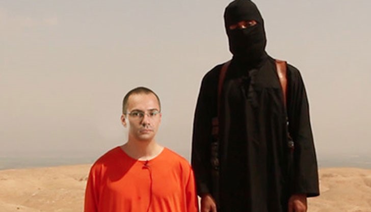 Хакер публикува колаж на Ангел Джамбазки, изобразен в оранжев затворнически гащиризон