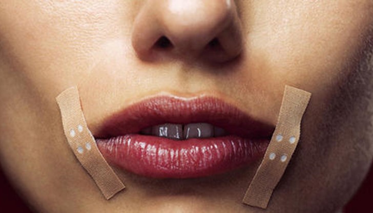 Нежният пол не трябва да бърза, докато доставя удоволствие на мъжа с уста Нежният пол не трябва да бърза, докато доставя удоволствие на мъжа с уста