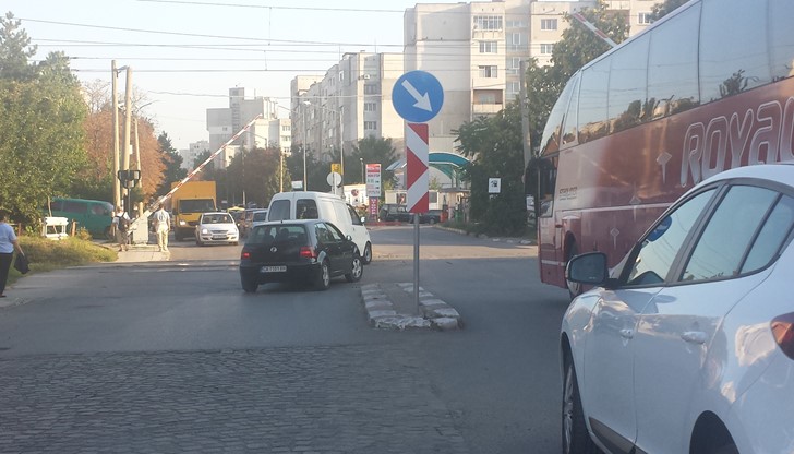 И влакът не може да спре идиотите зад волана