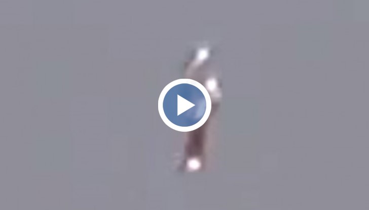 Видео с парашутист, спускащ се над предградието на Дамаск Източна Гота