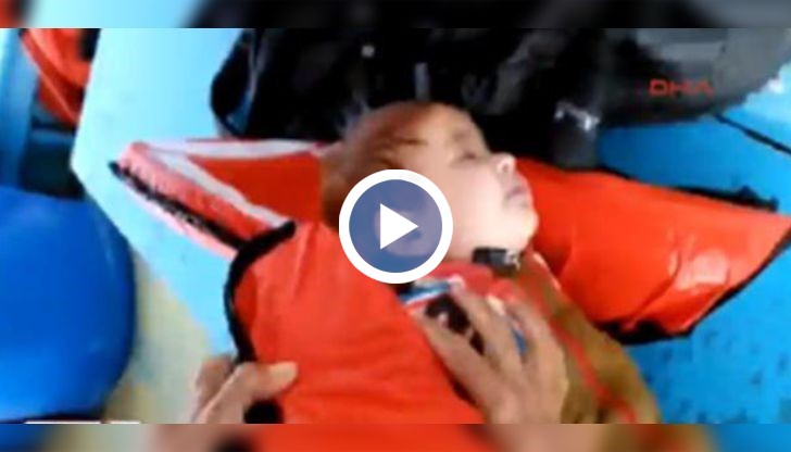 Рибар спаси 18-месечно бебе край бреговете на Кушадасъ