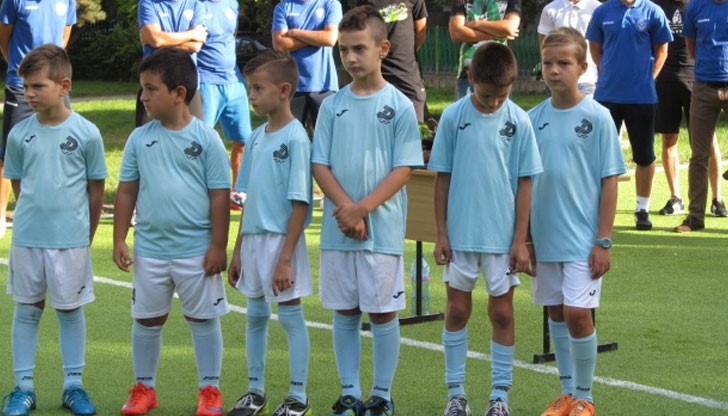 "Дракончета" печелят все повече деца за футбола в Русе