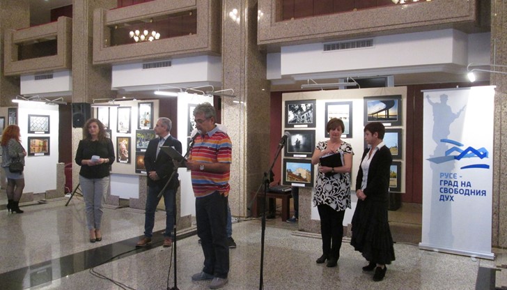 Всички автори получиха грамоти за участието си в конкурса