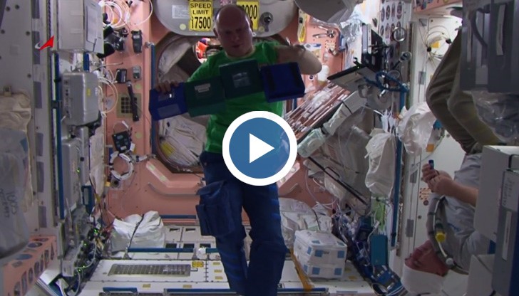 Психолозите препоръчват на космонавтите поне по два часа на ден да се разтоварват психически от всекидневните задачи