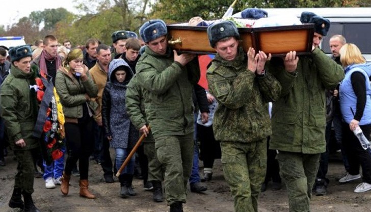 Вадим Костенко беше погребан, съмненията по случая остават
