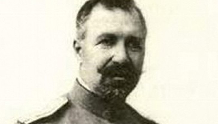 Васил Златаров разработва програма за военното и организационно-кадровото изграждане на българската авиация Васил Златаров разработва програма за военното и организационно-кадровото изграждане на българската авиация