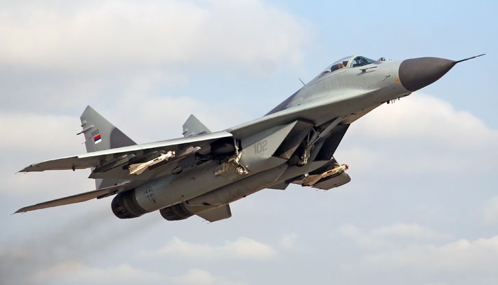 Изправени сме пред реалната опасност през 2016-а да останем с два Миг-а Изправени сме пред реалната опасност през 2016-а да останем с два Миг-а