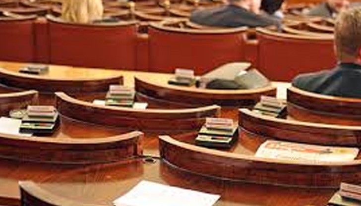 Българският данъкоплатец е платил 1 671 446 лв. за командировки на депутатите от 43-тия парламент