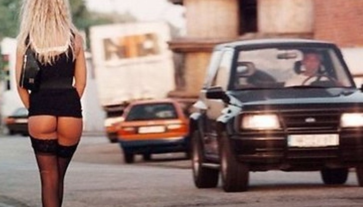 Тя не успяла да завърши сеанса с третия си клиент, заради преумора Тя не успяла да завърши сеанса с третия си клиент, заради преумора