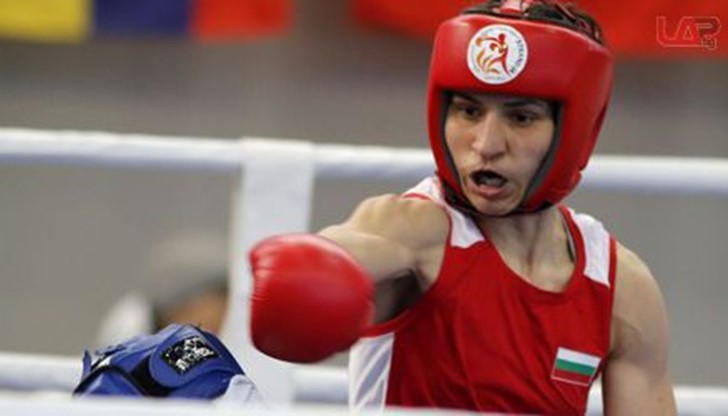 Стойка Петрова надделя над съотборничката си от националния тим Станимира Петрова на полуфинала на международен турнир в Румъния Стойка Петрова надделя над съотборничката си от националния тим Станимира Петрова на полуфинала на международен турнир в Румъния