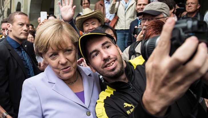 Според Меркел ЕС трябва да приеме още повече бежанци