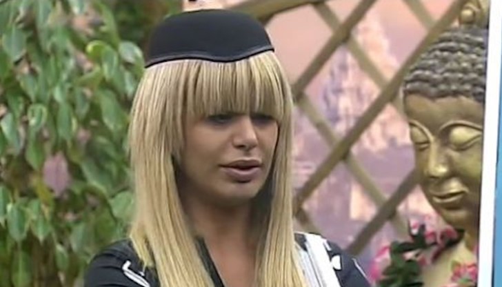 Откровен смях предизвикаха моделките Катрин Вачева и Светлана Василева - Гонзовица с невежеството си в къщата на ВИП "Брадър" Откровен смях предизвикаха моделките Катрин Вачева и Светлана Василева - Гонзовица с невежеството си в къщата на ВИП "Брадър"