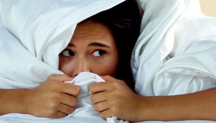 Критиците на това обясниха, че едно дете трябва да расте и да бъде възпитавано в традиционно семейство