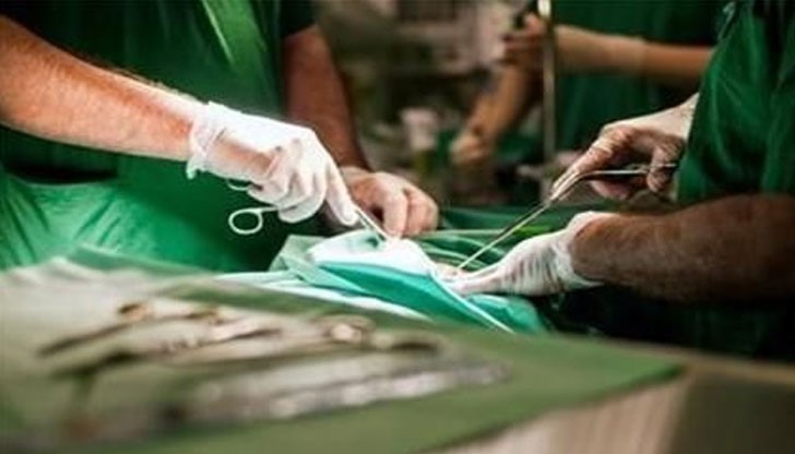 Мъж влиза в болница заради язва, а накрая развива сепсис, перитонит и ред други тежки токсични състояния Мъж влиза в болница заради язва, а накрая развива сепсис, перитонит и ред други тежки токсични състояния