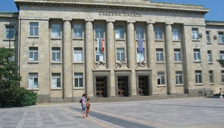 Въпреки отказа на община Русе, Районният съд допусна поредната смяна на имената на етнически турчин Въпреки отказа на община Русе, Районният съд допусна поредната смяна на имената на етнически турчин