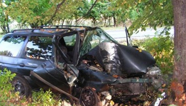 20 годишният водач не съобразил скоростта с пътните условия /снимката е илюстративна/ 20 годишният водач не съобразил скоростта с пътните условия /снимката е илюстративна/