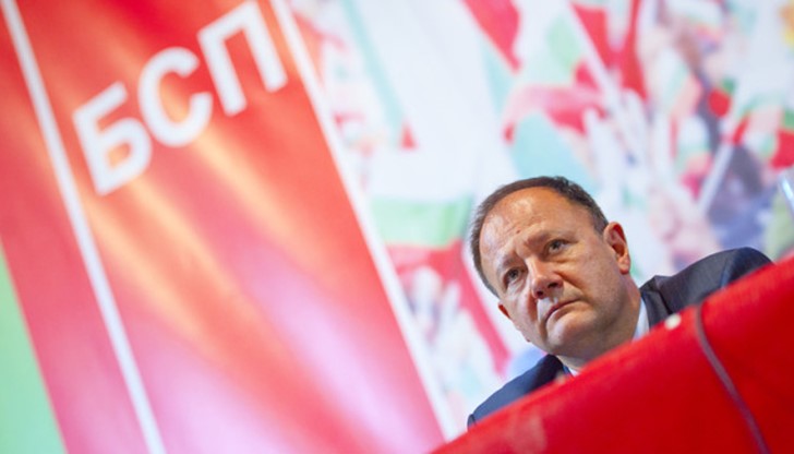 От БСП решили също да не говорят тази вечер, носи мълвата сред журналистите