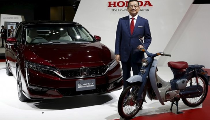 Honda представи серийната версия на своя втори водороден автомобил, който за разлика от първия ще се предлага глобално