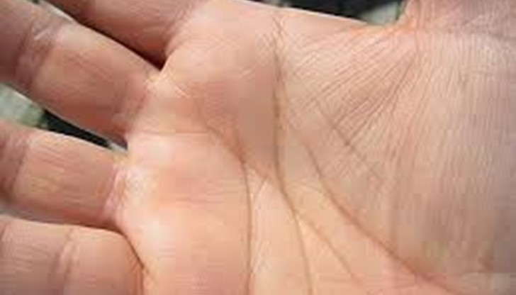 Линиите на дланта ни образуват различни фигури, но също така, образуват и букви. Една от тях е буквата М Линиите на дланта ни образуват различни фигури, но също така, образуват и букви. Една от тях е буквата М